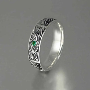 Huitan Retro Anniversary Gift Ring For Women With Vintage Leaves Engraved With One Tiny Green Cubic Zircon Stone Finger Rings