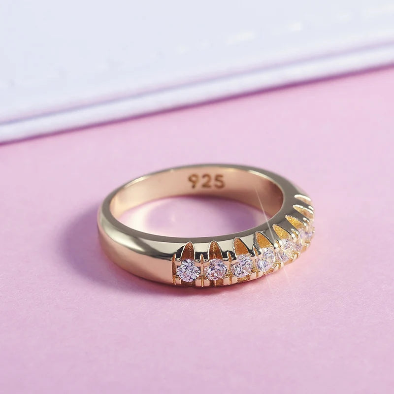 Huitan High Quality Office Lady Accessories Rings Golden Color Halo Micro Paved Casual Style Female Jewel With Size 6-10 2019