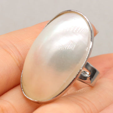 2023 Oval Natural Mother of Pearl White Shell Ring Adjustable Shells Finger Rings for Women Love Wedding Birthday Jewelry Gifts